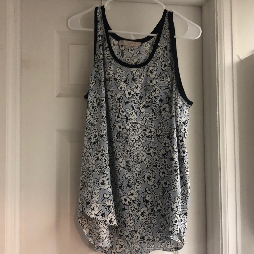 Loft floral shell
